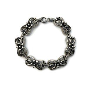 PETTELLS Sterling Silver Flower Petals Bracelet